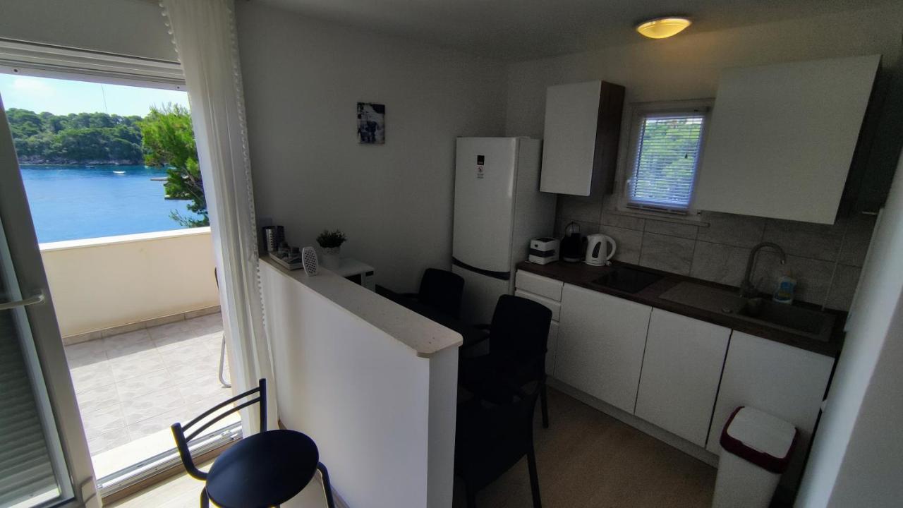 Apartment Iva&Andro Donje Celo Exteriör bild